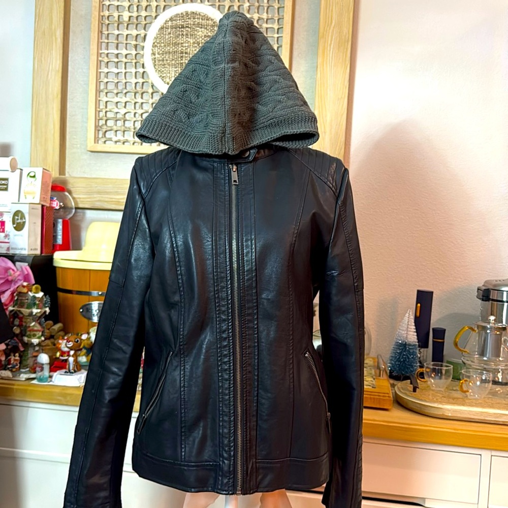 Style & Co Black Faux Leather Jacket - Sz M - EUC #108